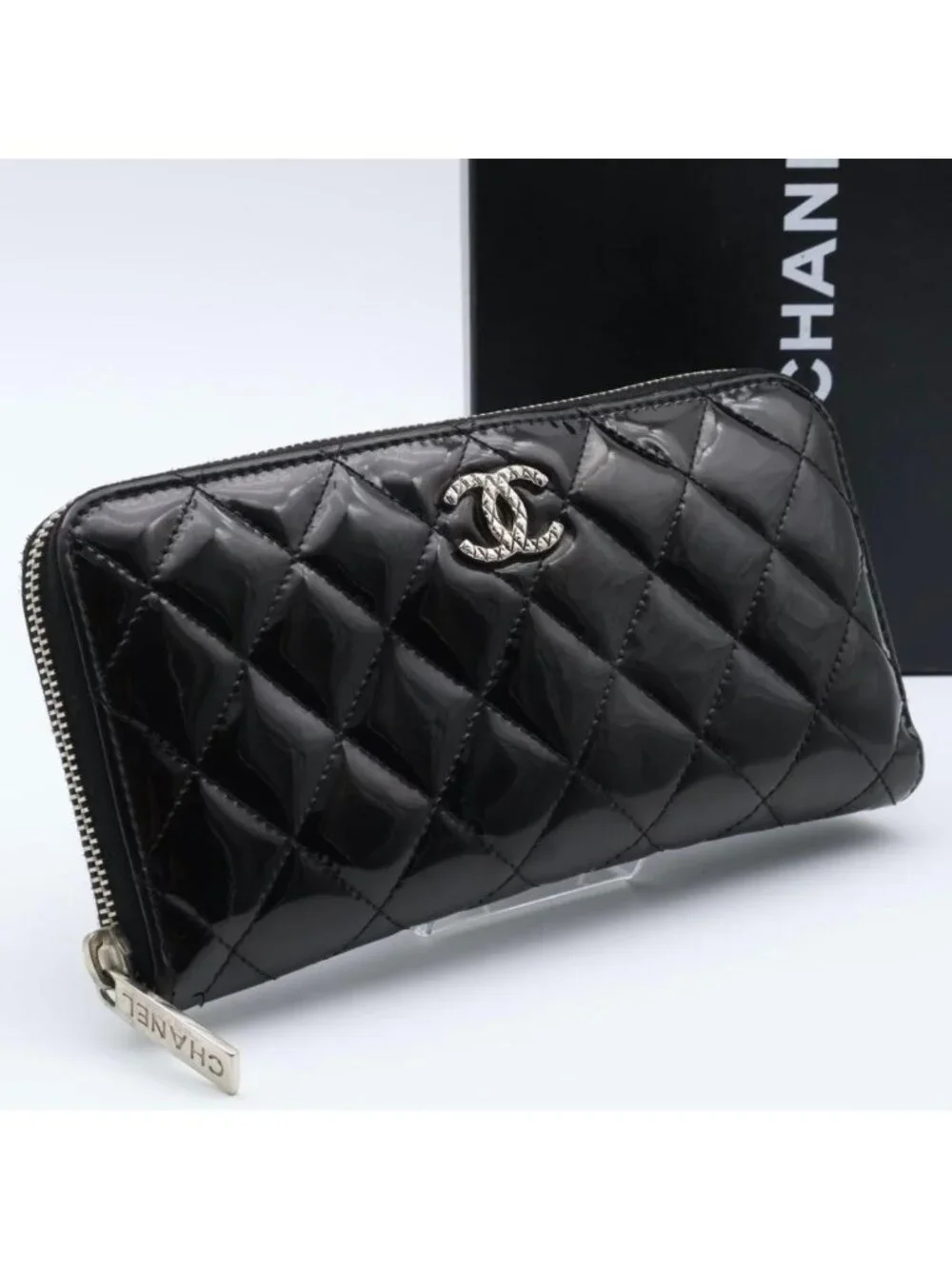 Chanel Quilted Brilliant Wallet Patent Black